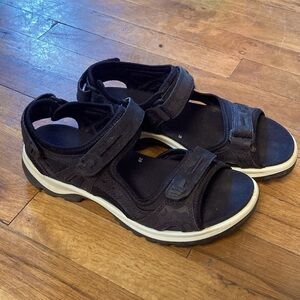 Ecco hiking sandals size 39 great condition